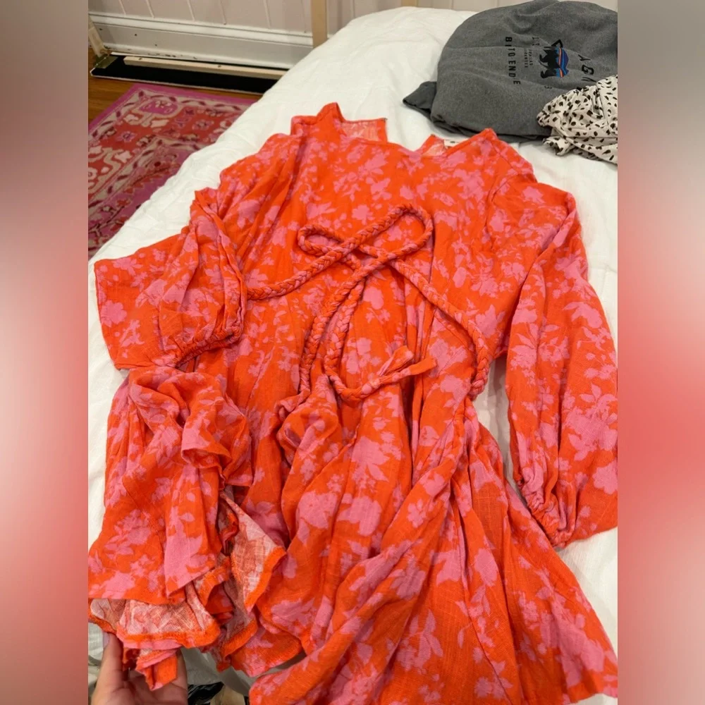 Dress! - Picture 1 of 2